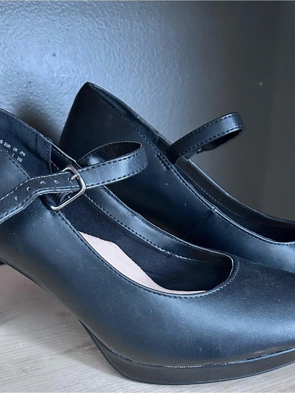 DREAM PAIRS Black Platform Mary Jane High Heels Size
